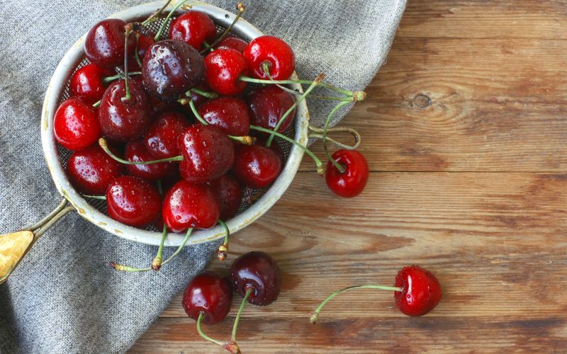 Comment dénoyauter facilement des cerises?