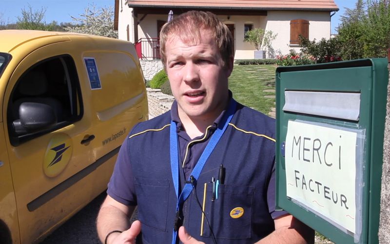 Courrier, colis, visite aux ainés : La Poste renforce ses services en toute sécurité