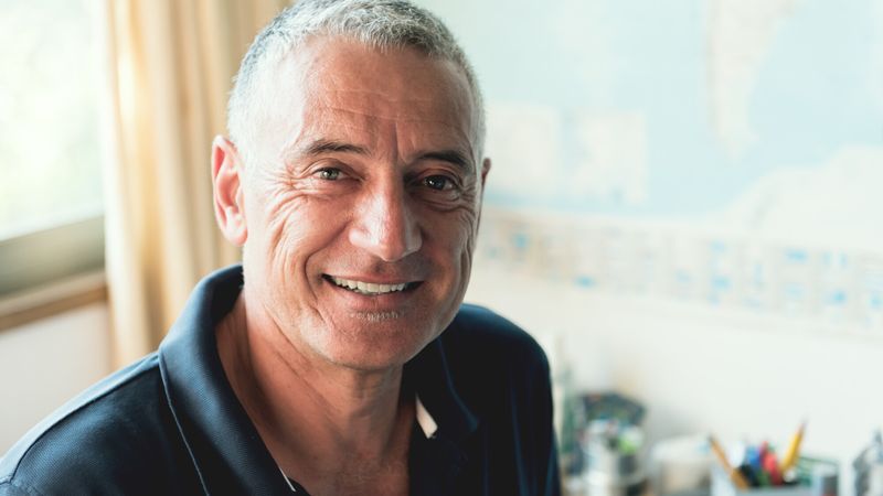 homme-jeune-senior-retraite