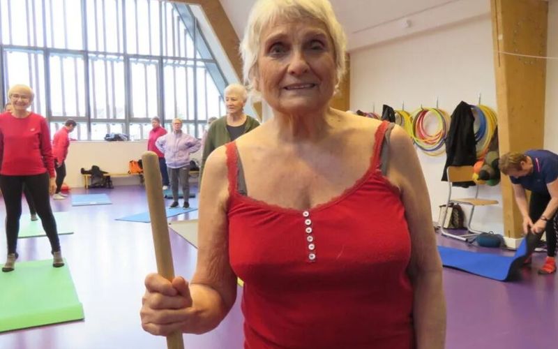 Vidéo. A 89 ans, Maryvonne donne des cours de gym en Bretagne!