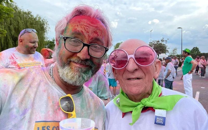 Papy Guetta: ce DJ de 78 ans enflamme encore les soirées!